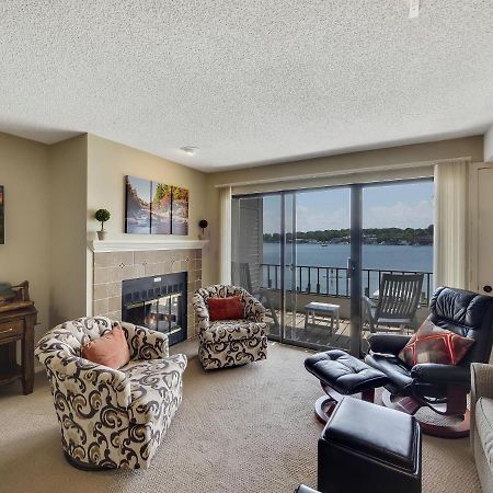 שארלוואה 228 Edgewater Inn מראה חיצוני תמונה