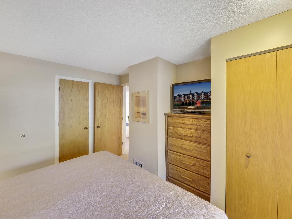 שארלוואה 228 Edgewater Inn מראה חיצוני תמונה