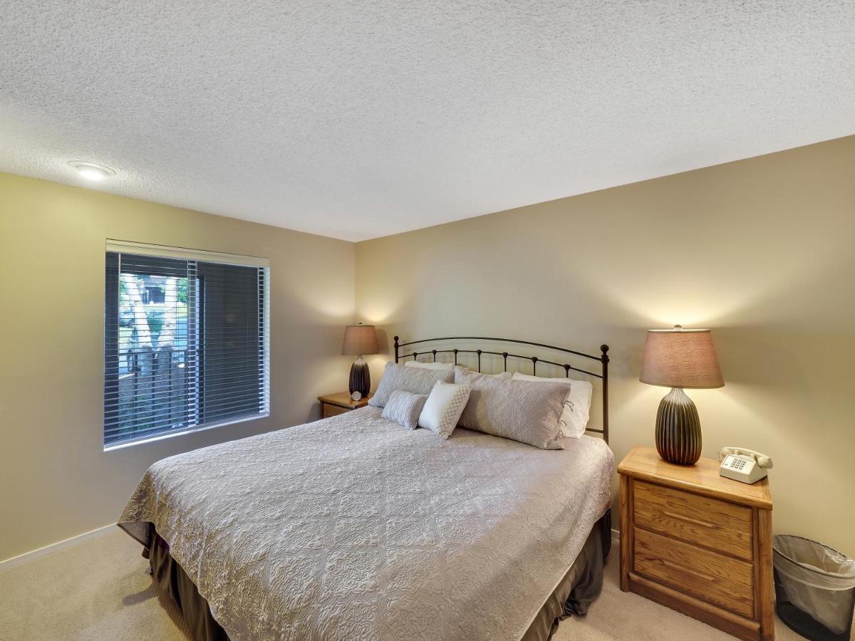 שארלוואה 228 Edgewater Inn מראה חיצוני תמונה